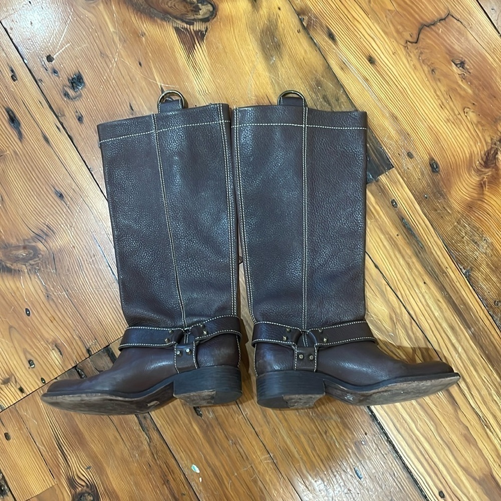 BCBG Maxazria Western Style Brown Leather Boots size 8 - Picture 1 of 12